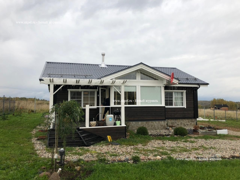 Брусовой дом в Захарьино, Новгородской области. Брусовой дом в Захарьино, Новгородской области.