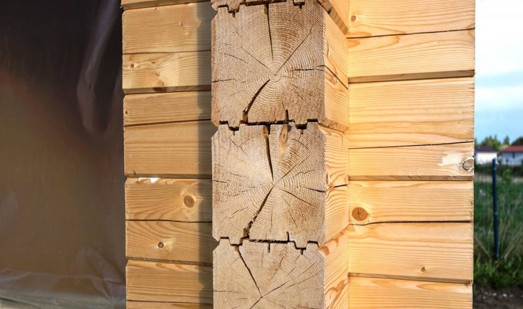 Всё про деформацию деревянного дома (усадка, коробление, растрескивание) Всё про деформацию деревянного дома (усадка, коробление, растрескивание)