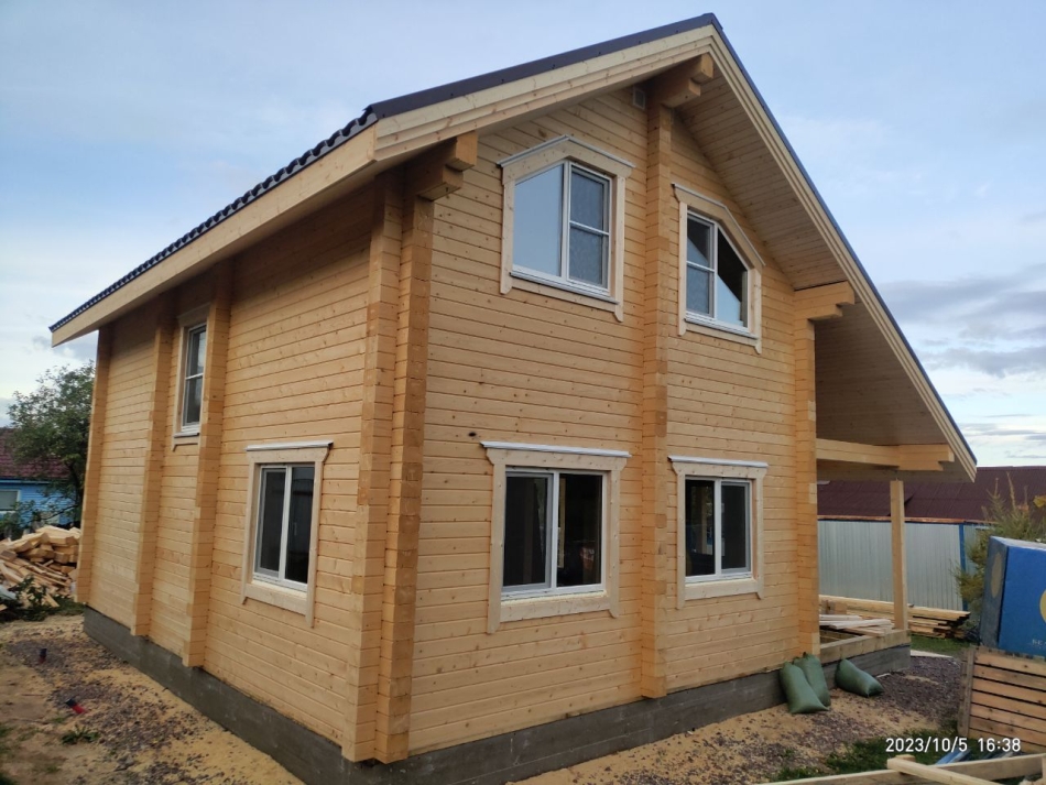 Дом в деревне Горы