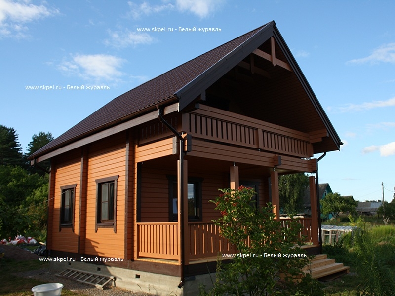 Брусовой дом в посёлке Стояновщина (под Лугой)