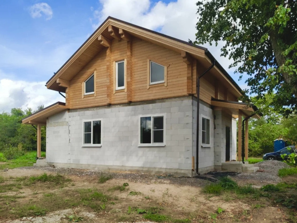 Комбинированный дом в посёлке Даймище