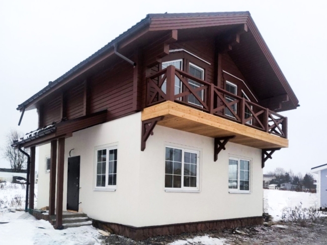 Комбинированный дом в Монделево