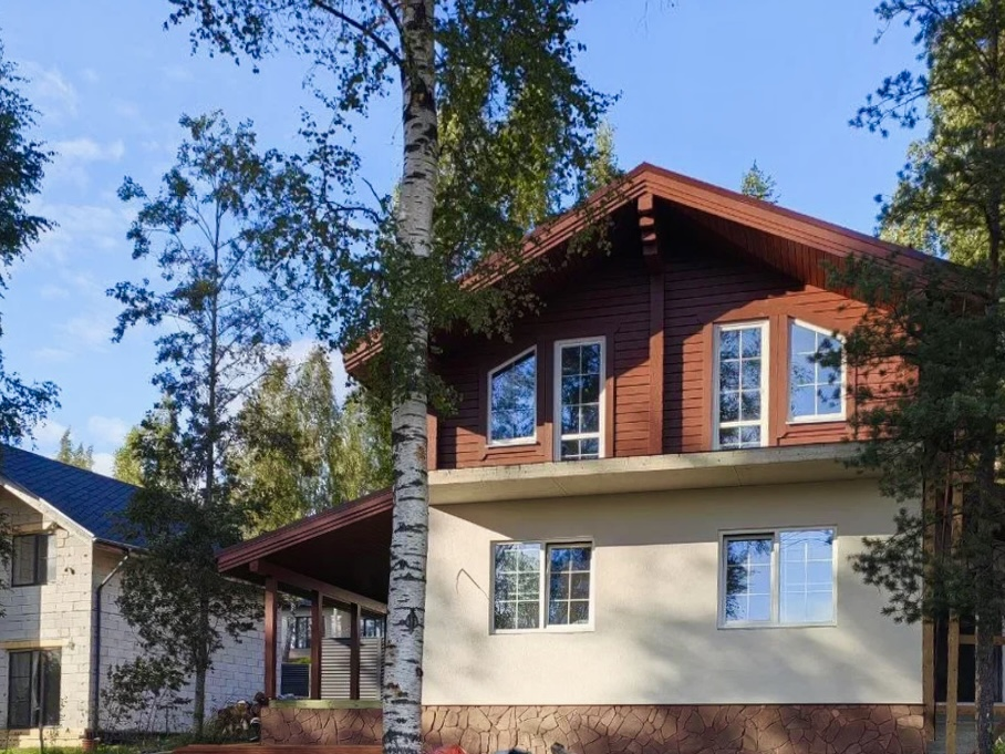 Комбинированный дом в деревне Скотное 